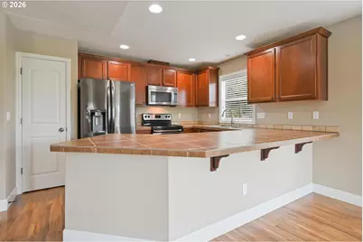 1075 Sage St, Silverton, OR 97381 - Photo 25