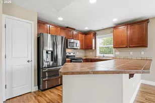 1075 Sage St, Silverton, OR 97381 - Photo 29