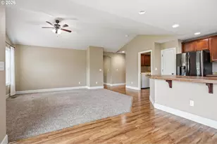 1075 Sage St, Silverton, OR 97381 - Photo 35