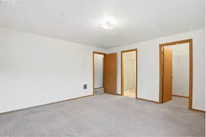 511 SE Clark Ave, Battle Ground, WA 98604 - Photo 17