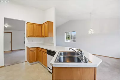 511 SE Clark Ave, Battle Ground, WA 98604 - Photo 15