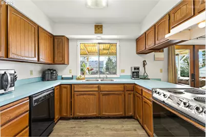 825 S Bridge St, Sheridan, OR 97378 - Photo 11