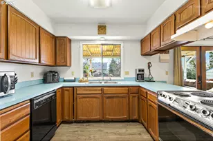 825 S Bridge St, Sheridan, OR 97378 - Photo 11