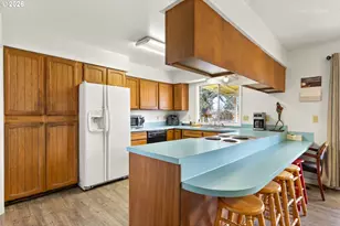 825 S Bridge St, Sheridan, OR 97378 - Photo 9