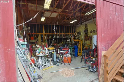 770 S Wasson St, Coos Bay, OR 97420 - Photo 31