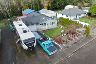 770 S Wasson St, Coos Bay, OR 97420 - Photo 9