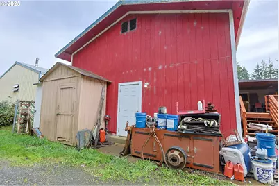 770 S Wasson St, Coos Bay, OR 97420 - Photo 33