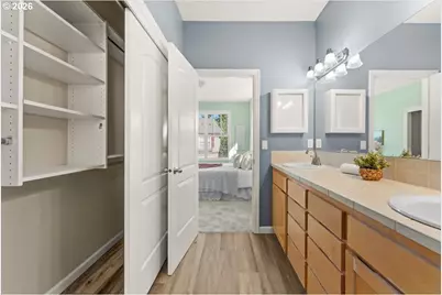 2352 NW Brewer Ln, Portland, OR 97229 - Photo 29