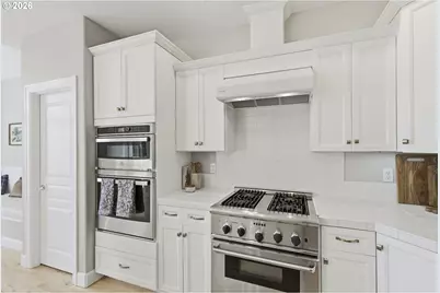 31013 NE 69th St, Camas, WA 98607 - Photo 15