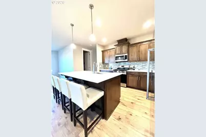853 Farmington Dr, Junction City, OR 97448 - Photo 9