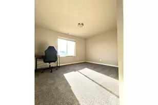 853 Farmington Dr, Junction City, OR 97448 - Photo 15