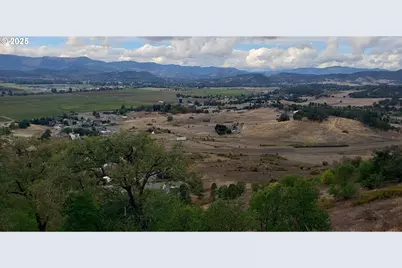 2984 NW Stacie Ct, Roseburg, OR 97471 - Photo 9