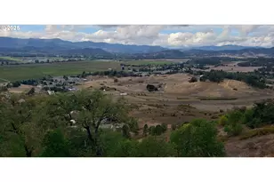 2984 NW Stacie Ct, Roseburg, OR 97471 - Photo 9