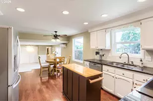 1073 Rafael Ave N, Keizer, OR 97303 - Photo 9