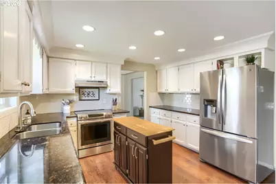 1073 Rafael Ave N, Keizer, OR 97303 - Photo 7