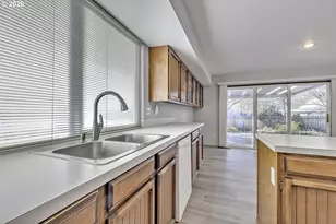 15765 SW Highland Ct, Portland, OR 97224 - Photo 9