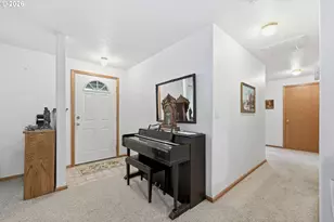 28095 Clear Lake Rd, Eugene, OR 97402 - Photo 15