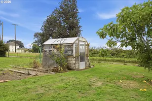 28095 Clear Lake Rd, Eugene, OR 97402 - Photo 35