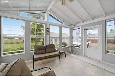 28095 Clear Lake Rd, Eugene, OR 97402 - Photo 13