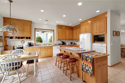 1789 Lake Shore Dr, Eugene, OR 97408 - Photo 23