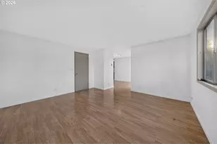 30 T St, Springfield, OR 97477 - Photo 11