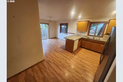 8330 NE 16th St, Vancouver, WA 98664 - Photo 9