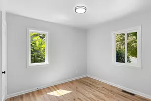 1842 SE 92nd Ave, Portland, OR 97216 - Photo 17