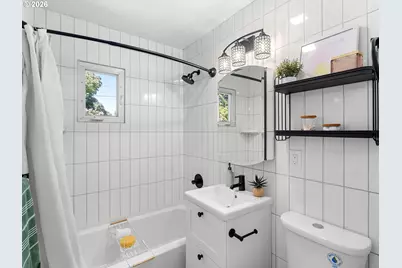 1842 SE 92nd Ave, Portland, OR 97216 - Photo 15