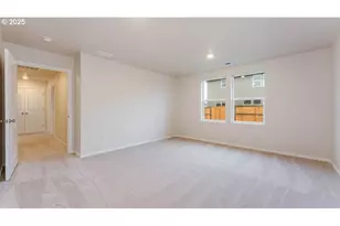 9366 SE Crystal Rose St, Happy Valley, OR 97086 - Photo 11