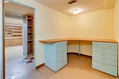 9734 SE Harrison St, Portland, OR 97216 - Photo 25