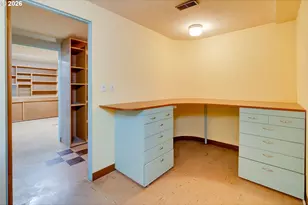 9734 SE Harrison St, Portland, OR 97216 - Photo 25