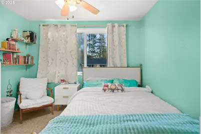 1660 SE Lewellyn Ave, Troutdale, OR 97060 - Photo 25