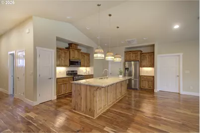 310 NE 17th St, Battle Ground, WA 98604 - Photo 11