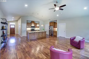 310 NE 17th St, Battle Ground, WA 98604 - Photo 7