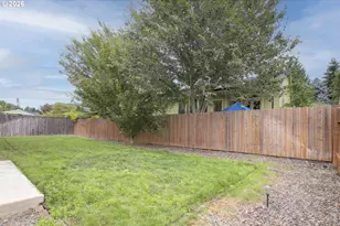 310 NE 17th St, Battle Ground, WA 98604 - Photo 27