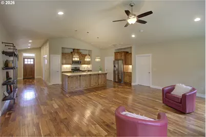 310 NE 17th St, Battle Ground, WA 98604 - Photo 7