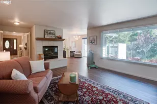 87630 Woodmere E, Florence, OR 97439 - Photo 11