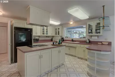 87630 Woodmere E, Florence, OR 97439 - Photo 5