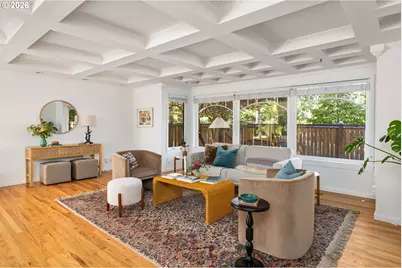 9050 SW Capitol Hwy, Portland, OR 97219 - Photo 9