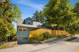 9050 SW Capitol Hwy, Portland, OR 97219 - Photo 39