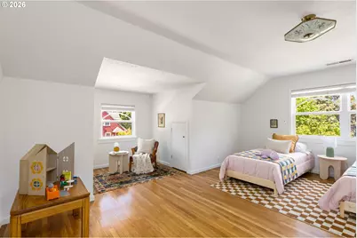 9050 SW Capitol Hwy, Portland, OR 97219 - Photo 27