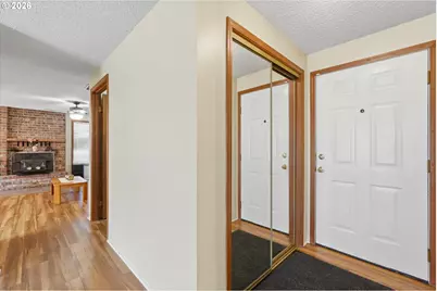 799 SW Orchard Pl, Gresham, OR 97080 - Photo 5