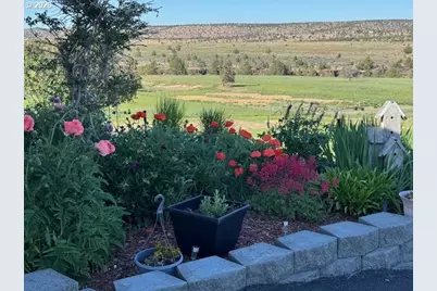 950 SE Dover Ln, Madras, OR 97741 - Photo 5