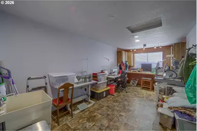 950 SE Dover Ln, Madras, OR 97741 - Photo 37