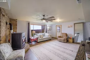 950 SE Dover Ln, Madras, OR 97741 - Photo 17