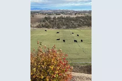 950 SE Dover Ln, Madras, OR 97741 - Photo 7