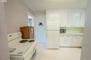 227 Border St, Myrtle Point, OR 97458 - Photo 15