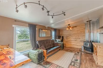 87479 N Star Ln, Christmas Valley, OR 97641 - Photo 21