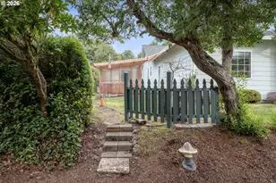 87909 Limpit Ln, Florence, OR 97439 - Photo 3