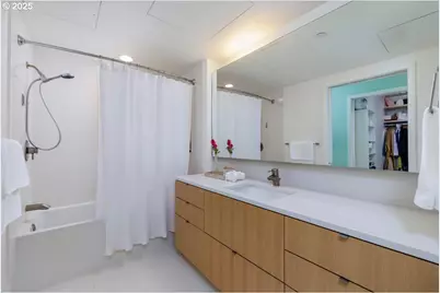 937 NW Glisan St #1235, Portland, OR 97209 - Photo 17